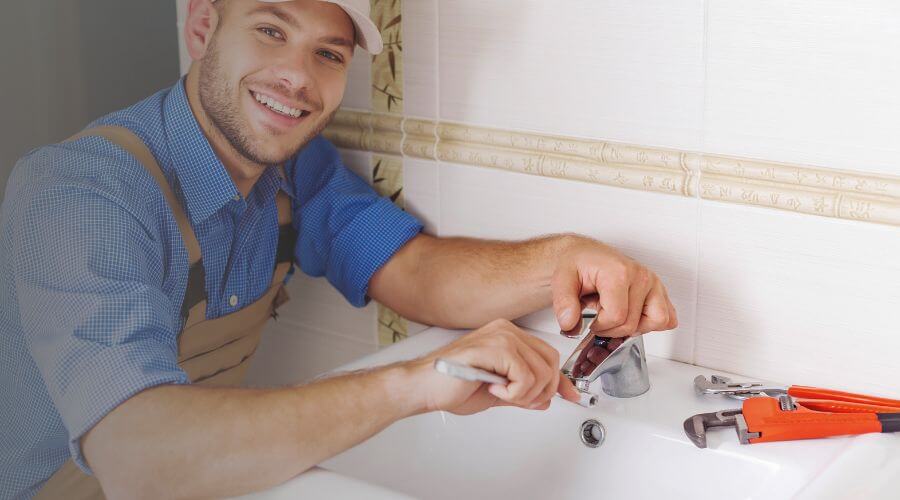 Handle or spout repair in Havana, AR